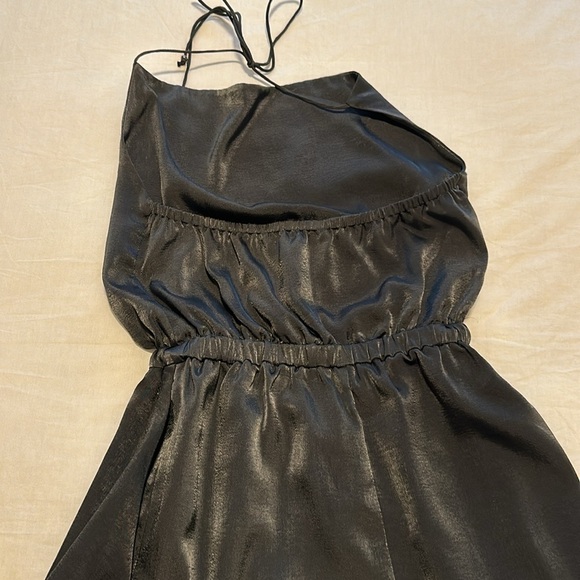 NWOT RARE StyleStalker Mini Silk Cowl Neck Romper with Open Back in Black Size S - Picture 10 of 14